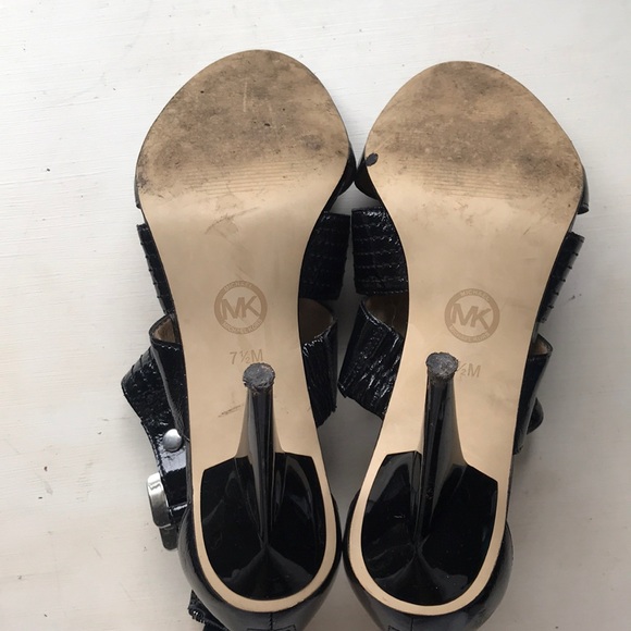 Michael Kors patent leather heels - Picture 4 of 6